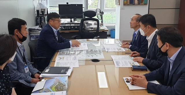 3일 박준배 김제시장이 기획재정부를 방문해 지역 주요 현안사업의 국가예산 반영 필요성을 설명하고 협조를 요청했다.