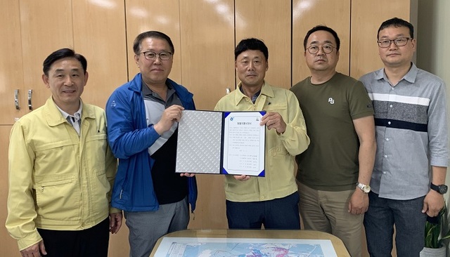 4일 익산시 도시개발과가 청렴 이행 서약을 하고 반부패·청렴 실천 결의를 다졌다.