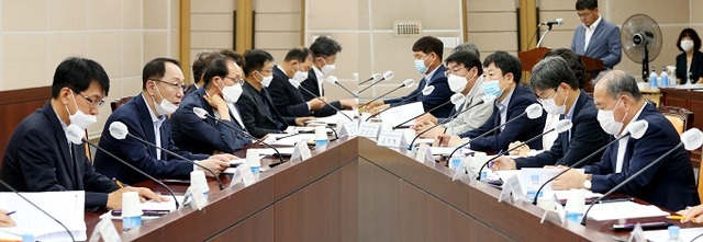 9일 열린 제1차 전북경제활력화 비상대책위원회 모습.