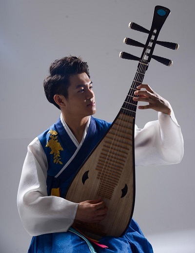 정영범 비파 연주자