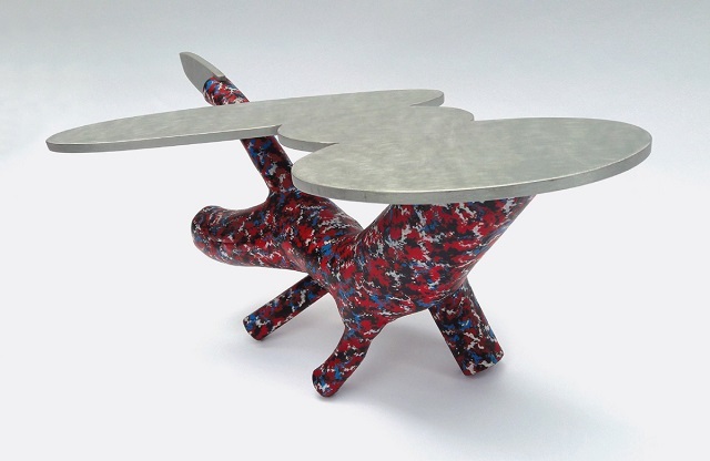 최현칠(금속공예), 보는대로 느끼는대로, 육송, 알미늄, 450x250x190mm, 2010.