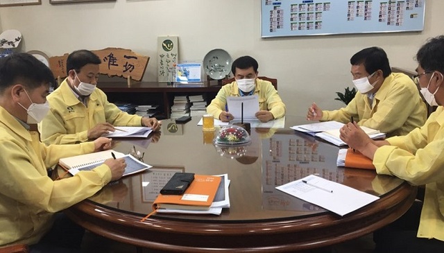 21일 열린 완주군 재난안전대책본부 대책회의 모습.