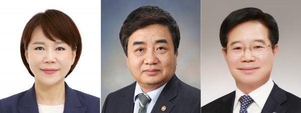 문재인 대통령은 26일 새 국민권익위원장(장관급)에 전현희 전 더불어민주당 의원(왼쪽)을, 새 경찰청장에 김창룡 부산지방경찰청장(오른쪽)을 각각 내정했다. 또한 한상혁 방송통신위원회 위원장의 연임을 결정했다. / 청와대 제공