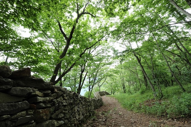 무주 적상산성.