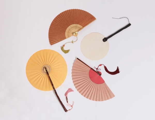 (맨위 왼쪽부터 시계방향으로) 이신입·방화선·엄재수·박계호 작품