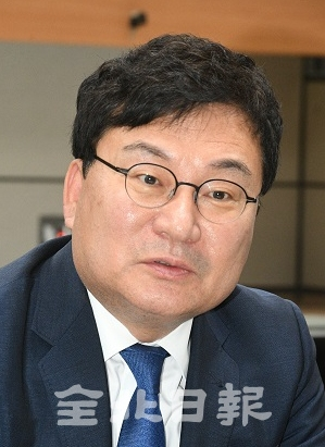 이상직 국회의원