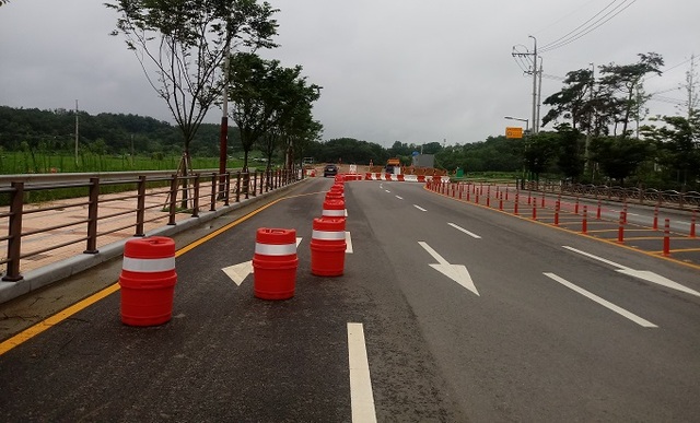 군산 지곡동~은파호수공원 연결도로 공사 구간.