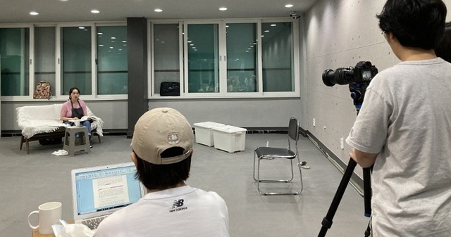 연극 '자화상' 연습 장면.