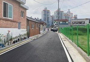 정읍시 초산동 은하아파트~시기 현대아파트 구간 일부가 확장 개통됐다.