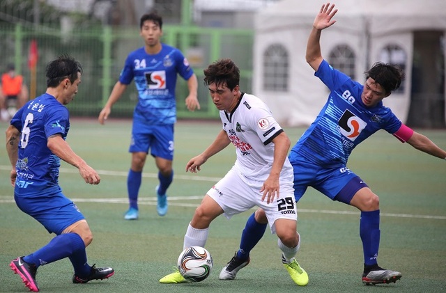 지난 15일 양주고덕구장에서 펼쳐진 양주시민축구단과의 K3리그 12라운드 원정경기 모습.