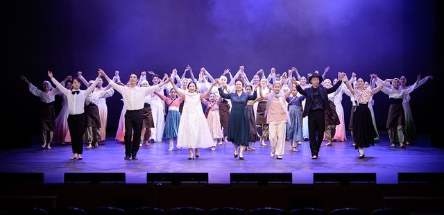 진포아리랑 공연 모습.