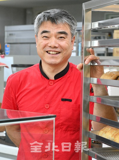 신현호 우리밀 누룩꽃빵 대표. 오세림 기자