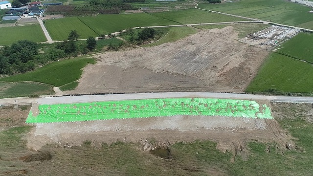 남원시 금곡교 부근 제방 복구현장.