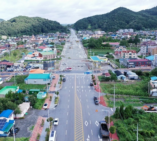 정읍 서부산업도로(작은말고개~영화아파트 구간) 개설 사업이 연내 마무리될 전망이다.