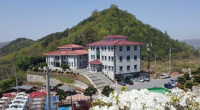 군산시 추모관.