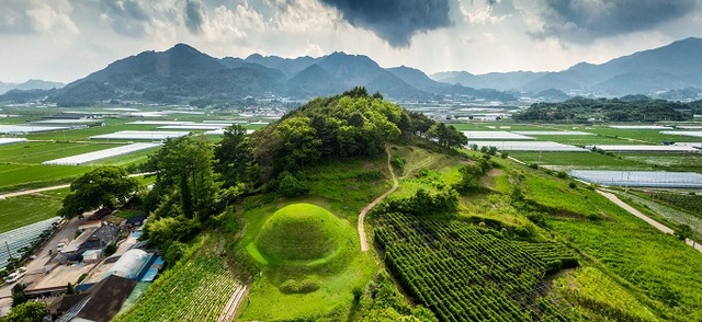 남원 유곡리와 두락리 고분군.