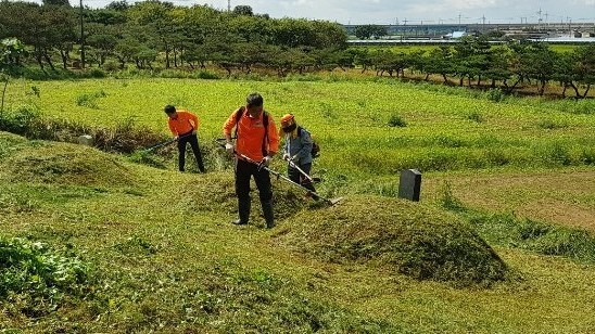 완주의용소방대연합회가 추석을 앞두고 ‘의용소방대 벌초 대행 서비스’ 시행에 들어갔다.