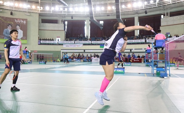 세계배드민턴연맹(BWF)이 주최하고 대한배드민턴협회(BKA)가 주관하는 ‘2023월드 시니어 배드민턴 선수권 대회’가 전주에서 펼쳐진다.