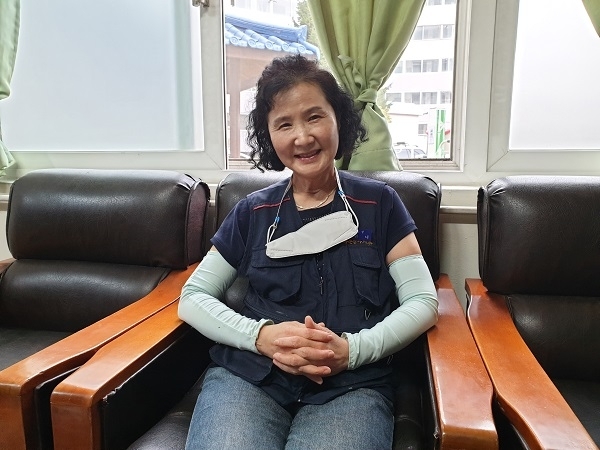 김귀녀 익산 부송동 푸른솔 아파트 관리소장.