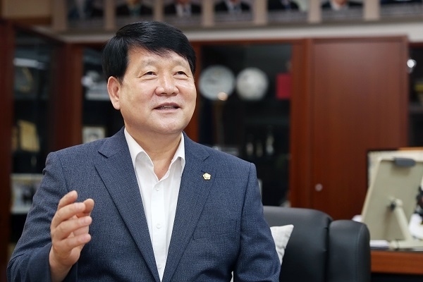 강동화 전주시의회 의장