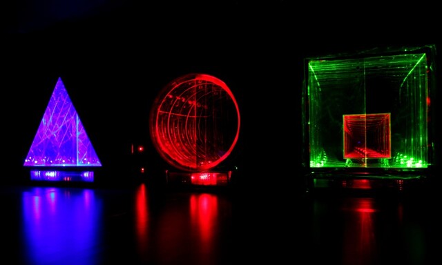 백남준 '삼원소 Three Elements (1999)',