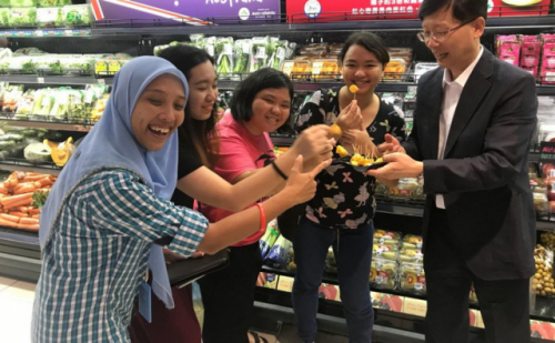 2018년 말레이시아 코타키나발루 진영단감 판촉전.