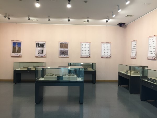 만복사지 특별전 내부 사진