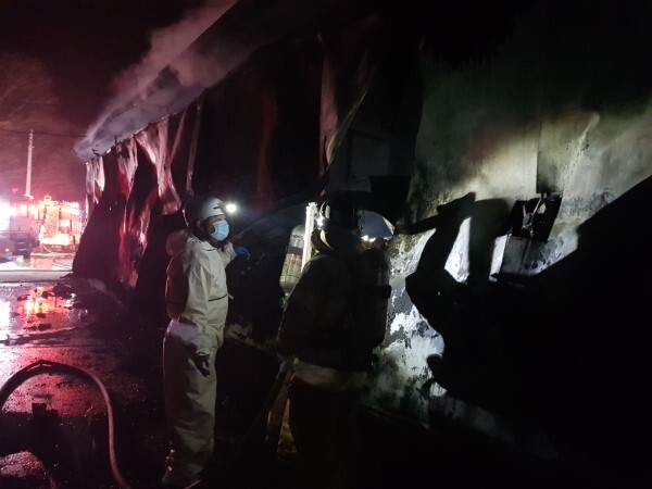 전북소방본부제공=정읍 진산동 돼지농장 화재