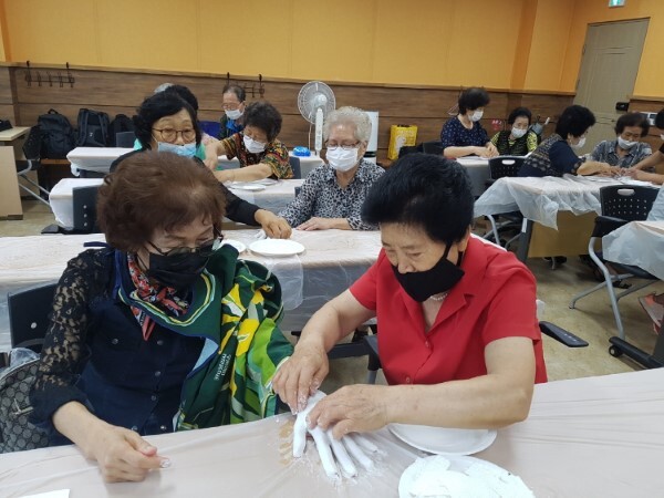 노인건강프로그램 참여자 모집 (두뇌깨움 미술)