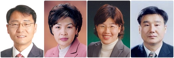 왼쪽부터 황철호 국장, 이송희 국장, 김미정 인재개발원장, 허전 총무과장.