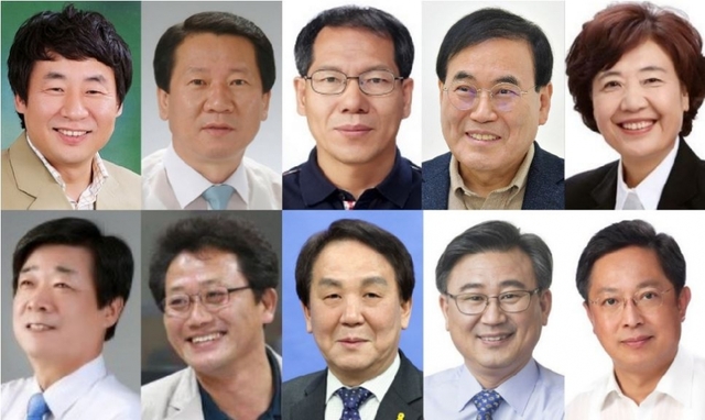 김윤태, 나국현, 노병섭, 서거석, 이미영(위), 이재경, 이항근, 차상철, 천호성, 황호진