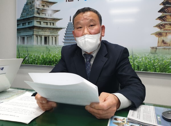 김기영 익산농협 감사가 5일 기자회견을 열고 자신에게 제기된 부당이득 의혹을 정면으로 반박했다.