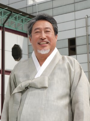 왕기석 국립민속국악원장