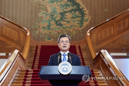 문재인 대통령이 11일 청와대에서 신년사를 하고 있다. /사진=연합뉴스