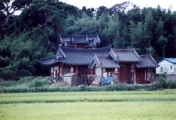 김제 공덕면 화룡리 저산서원