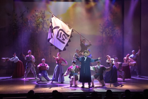 지난해 코로나19 여파로 뮤지컬 '홍도 1589' 공연이 중단됐다가 재개하는 상황이 반복됐다.