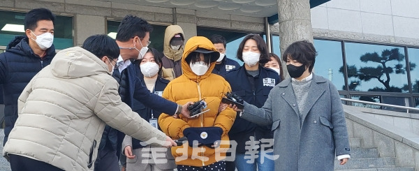 법원, 아동학대치사 혐의 20대 부부 구속영장 발부국과수 1차 부검의 소견, 외상성 두부손상에 의한 뇌출혈