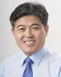 김영재 이사장.jpg