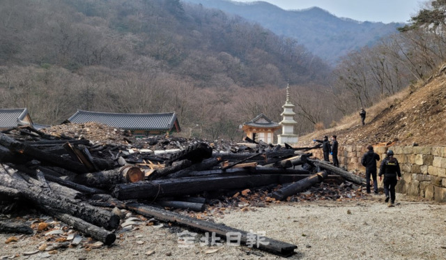 화재 현장 과학수사 감식중 /사진=정읍 임장훈 기자