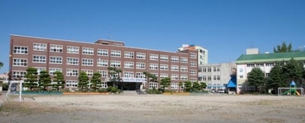 옛 군산초등학교