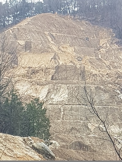 남원시 사매면 토석채위 복구현장.