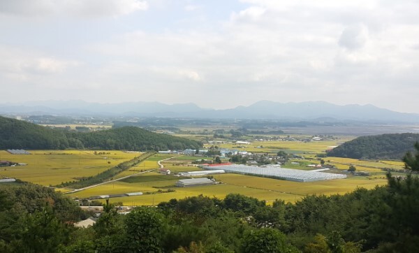 부안 우반동 반계서당 앞 전경.