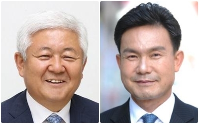 황인홍 무주군수(왼쪽)와 황의탁 도의원.