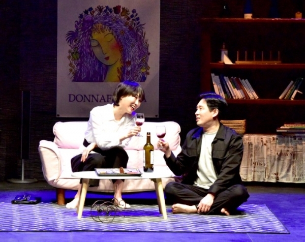 극단 하늘 '돈나푸가타, 여행' 공연 사진.