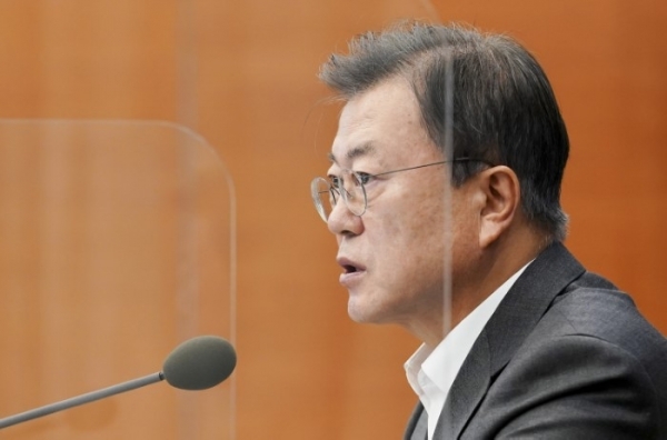 문재인 대통령이 26일 오후 청와대에서 열린 수석·보좌관회의에서 발언하고 있다. /사진=연합뉴스