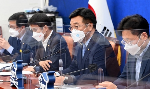 더불어민주당 윤호중 원내대표 겸 비상대책위원장이 29일 오전 국회에서 열린 정책조정회의에서 발언하고 있다. /사진=연합뉴스