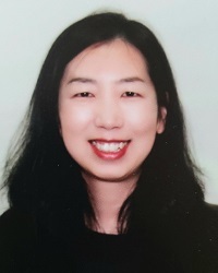 윤형주 아동문학가