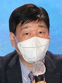 윤동욱 전북도 새만금해양수산국장