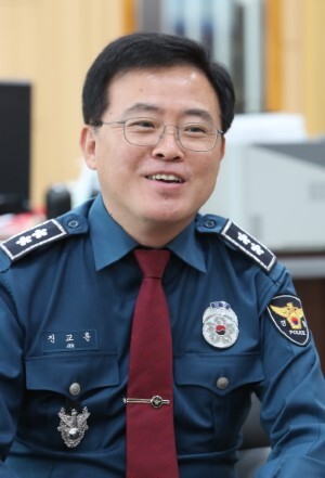 진교훈 전북청장