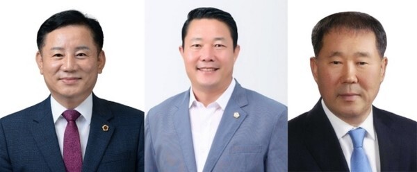 (왼쪽부터 차례대로) 송지용 의장, 최영일 부의장, 황영석 부의장